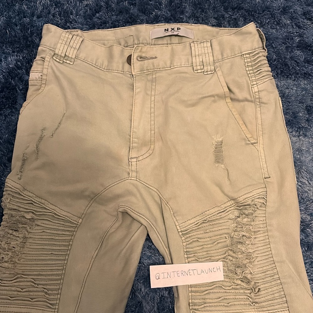NXP Distressed Men’s Size 29 Jeans